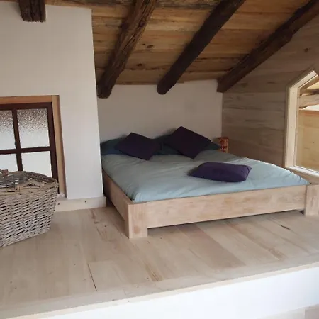 Chambre D'hote, Sauna, Repas Healthy, Massage * Leguillac de Cercles